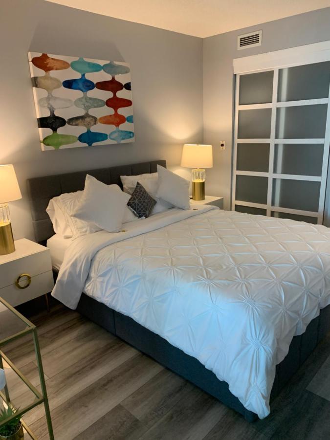 Downtown Waterfront Suites With Cn Tower Views Toronto Exteriér fotografie